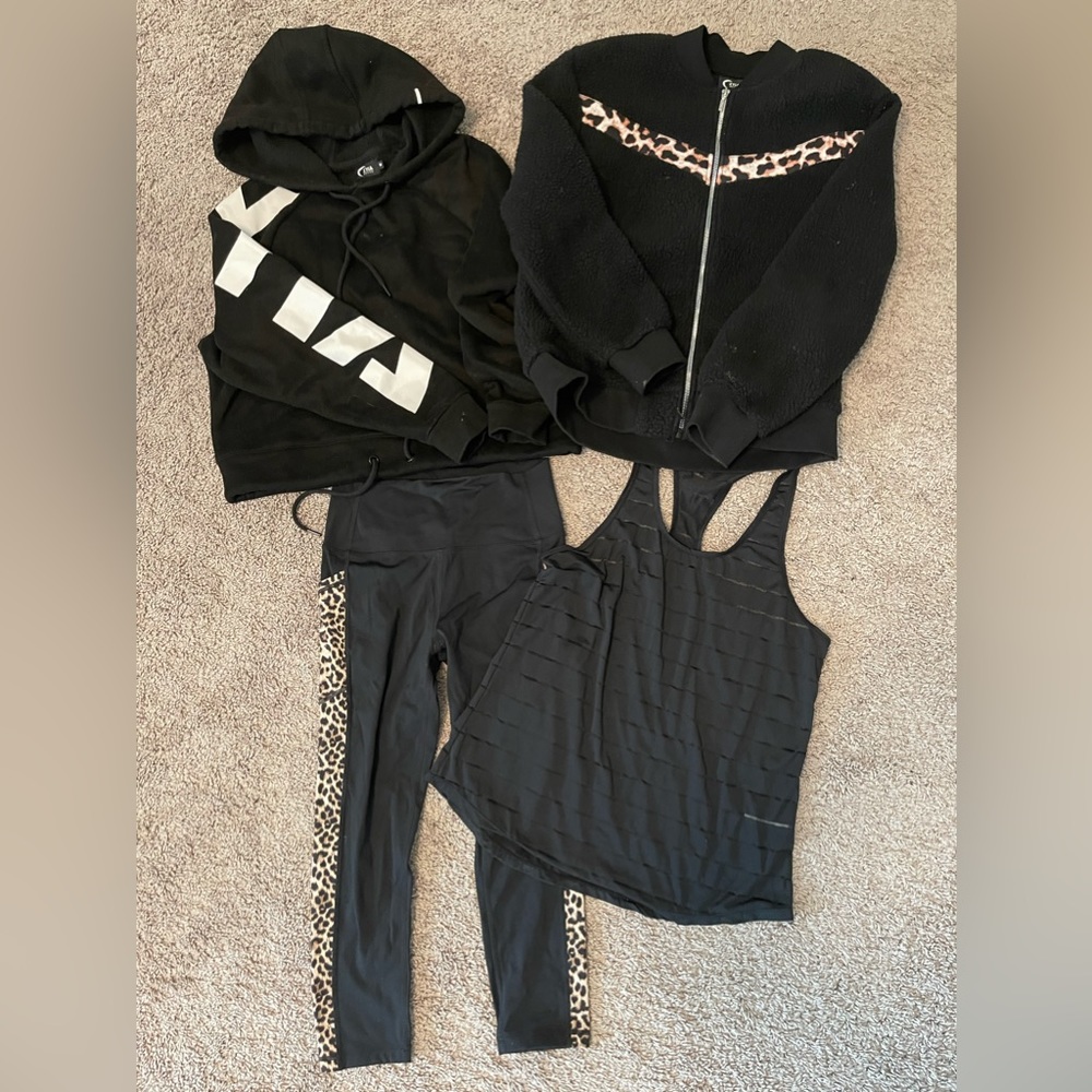 ZIYA active Womens bundle size medium 6/8